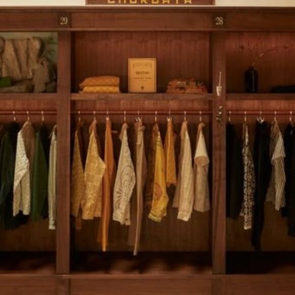 Sienna Sky Large Blue Floral VNeck - Picture 1 of 1